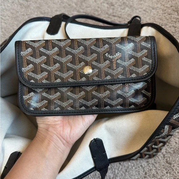 Goyard Tote - Picture 5 of 14